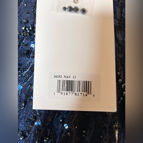 Mac Duggal Embellished 3/4 Sleeve A Line Dress - Picture 8 of 16